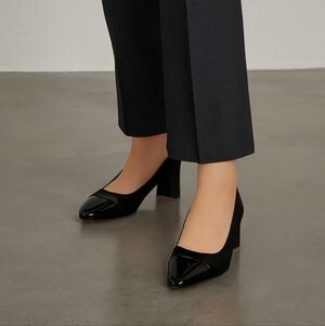 Brunate Heeled Ballerina Shoes Womens Size 39 / 8.5 Black